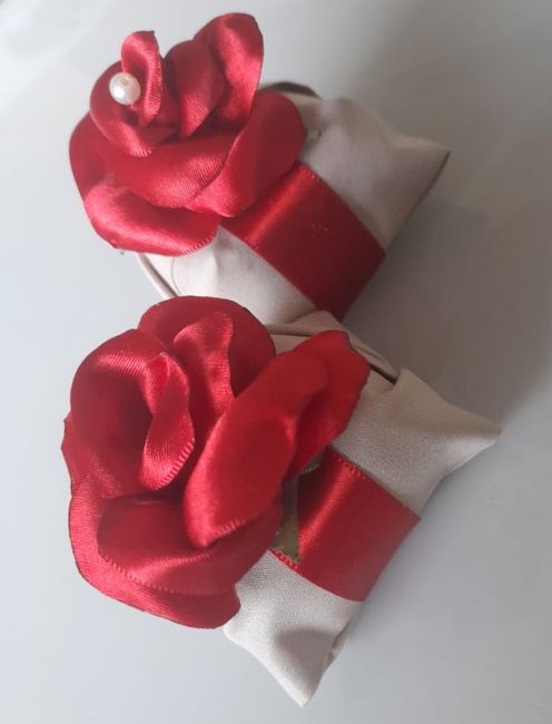 Quantas Lembrancinhas ter no casamento - totem, bem casado, chinelos - 04 dias para o casamento 2