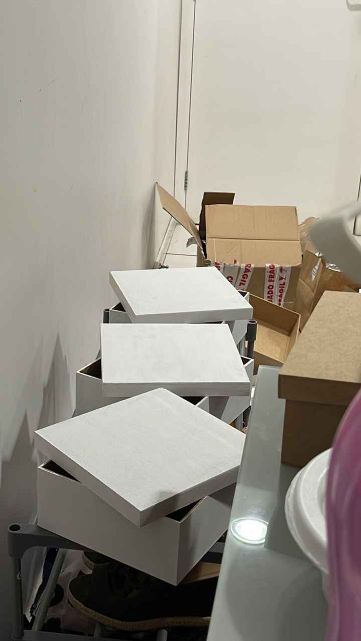 Como foi a aventura de pintar as caixas convites em mdf para padrinhos e pais... com valores - 4