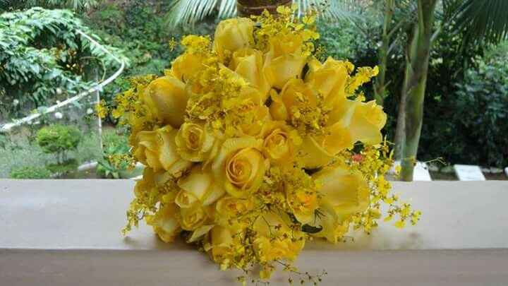 Bouquet de flores naturais , cetim,pvc ,broches  ou sintético?! - 1