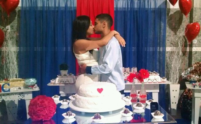 Que tal uma foto romantica?? ou do primeiro encontro? - 1