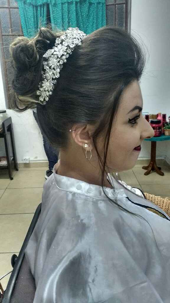  Fui uma noiva Aliexpress, meu vestido, minha tiara, meu buquê é  meu  topo de bolo. - 1