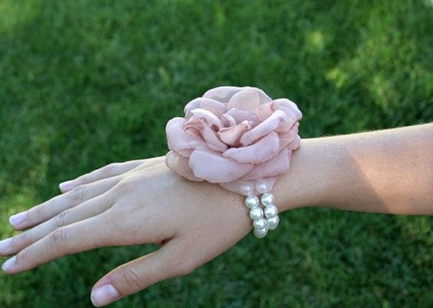 Corsage rosa 2