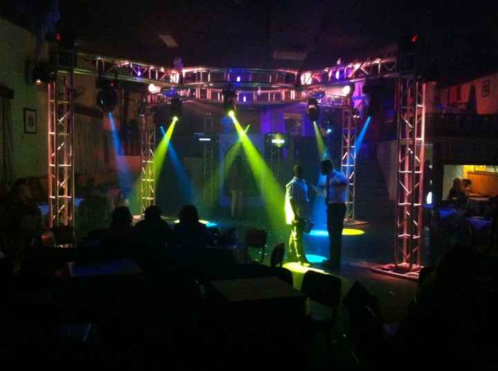estrutura de iluminção pista de dança
