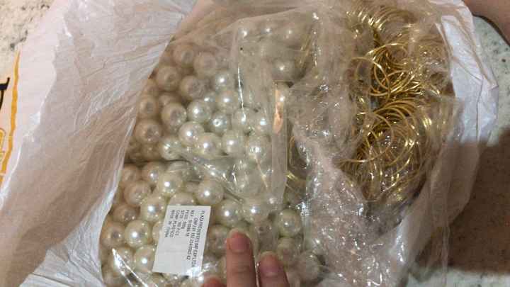 Pérolas (tam 18), argolas e strass