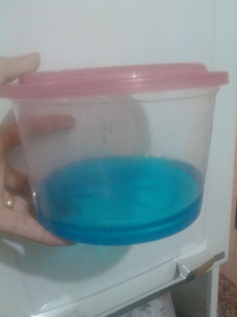 Fiz um pouco mais ..... e deu para encher os 12 potes ...... Ainda faltam 18 pois irei fazer 30!