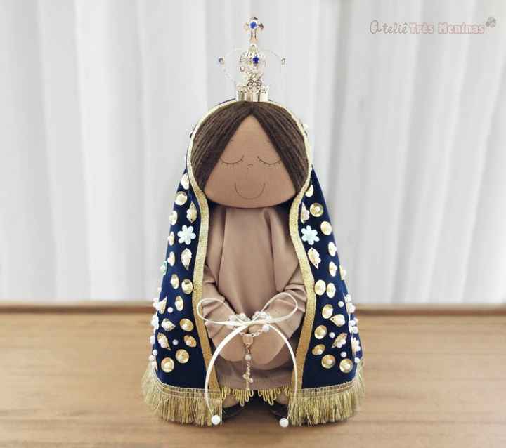 Nossa Senhora Aparecida. 