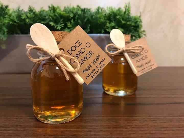 Poste AQUI uma foto da lembrancinha que vão dar para as pessoas convidadas🎁👇 - 1