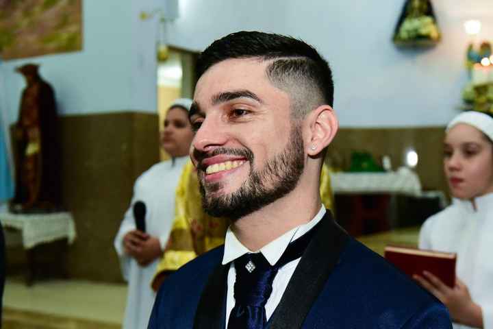 Ser noivo é se emocionar ao pensar em sua noiva entrando na Igreja