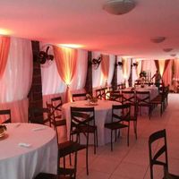 Meninas como as flores são caras no mês de junho, e para completar meu casamento será um dia depois,