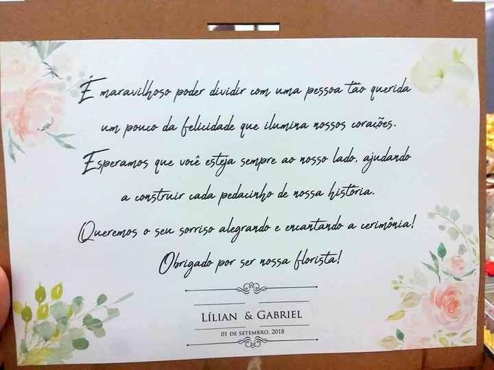 Arte na caixa dos padrinhos.