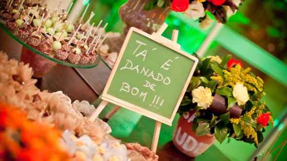 Mesa de Doces- Caipira