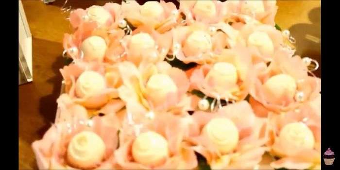 Dica Diy: forminha de doce com flor artificial - 3