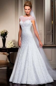 Outro lindo vestido evase.