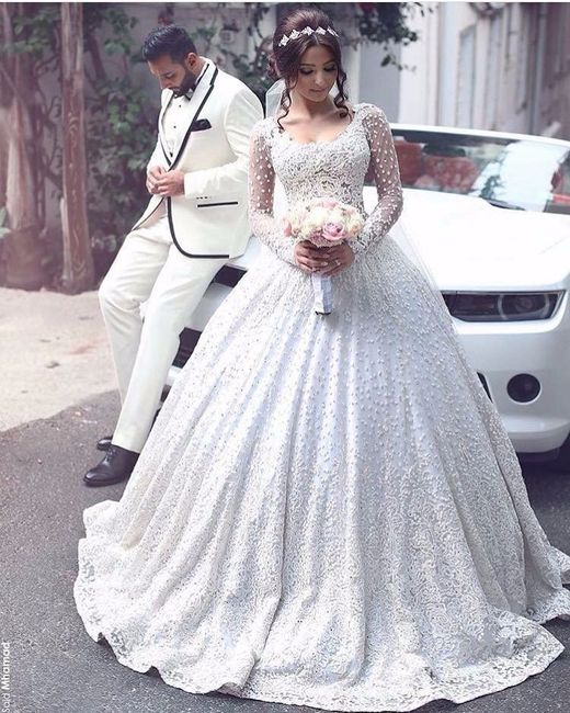 Ele quer muito esse modelo no off-white com detalhes em branco!
