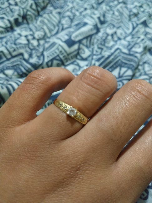 Como usar anéis de noivado e alianças? 2