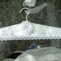 Meu cabide pronto, coloquei pérolas *--*