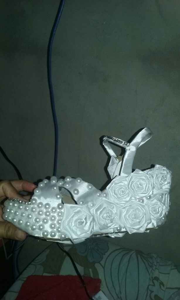 Eu personalizei minha sandália pro casamento  o q vcs acham - 1