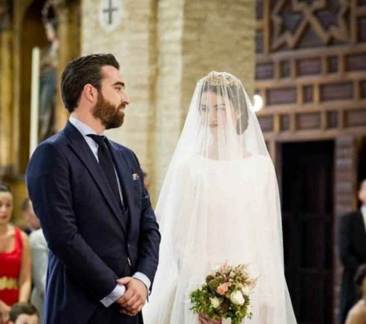 o Coque para Noivas: Elegância e Versatilidade no Altar - 1