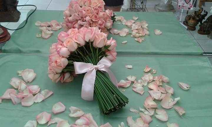 Buquê Tulipas Rosas