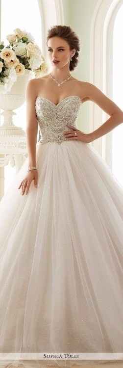 1. Vestido de Noiva
