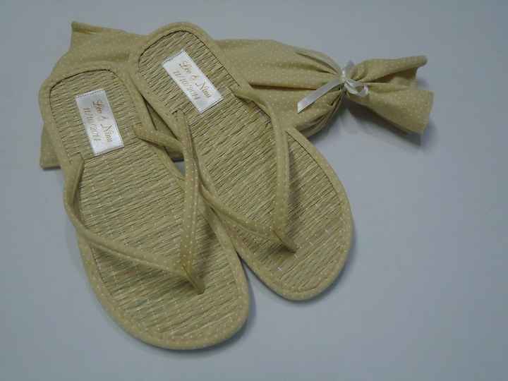 Chinelos de palha da Noguti