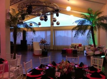 Não vai ser igreja! casando no salão por falta de opção.  - 4