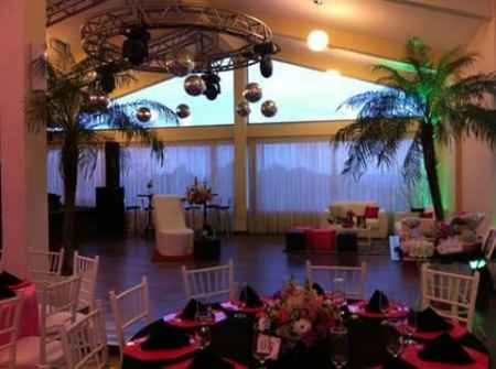 Não vai ser igreja! casando no salão por falta de opção.  - 4
