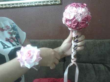 Madrinhas...buquê ou corsage? - 1