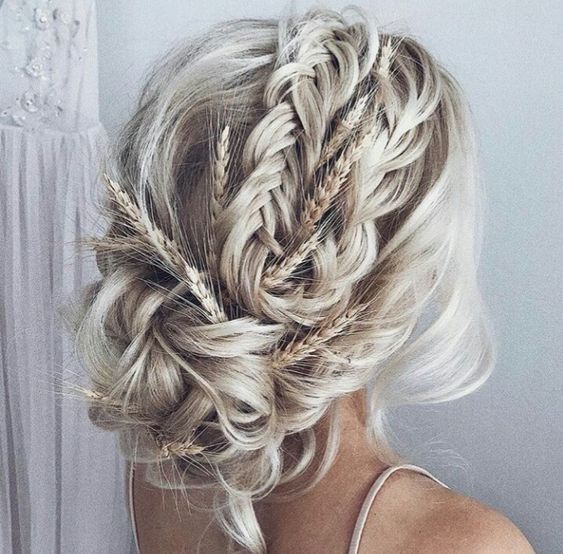 Gostei desse também, o que mais gostei foi do detalhe no cabelo. Por anos eu carreguei  pendão de tr