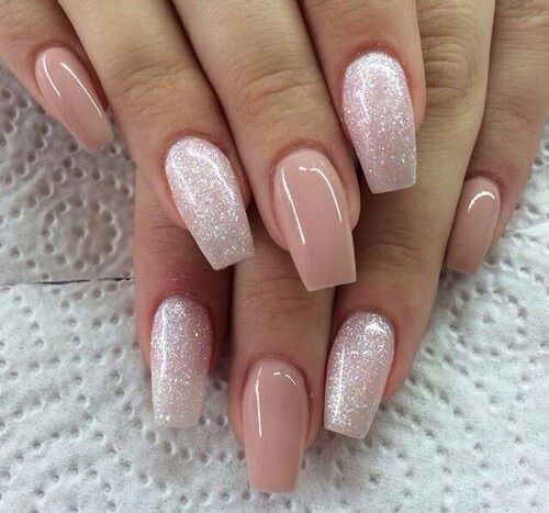 Unhas de noiva