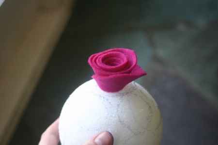 Rosa de feltro passo 4