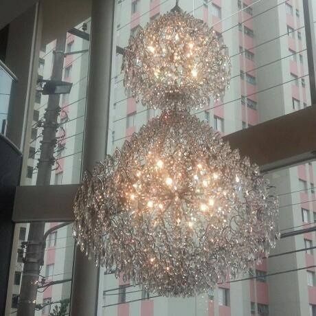 Lustre da entrada do buffet