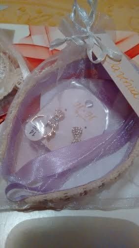 DAMAS- TIARAS E BRINCOS