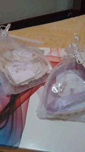DAMAS- TIARAS E BRINCOS