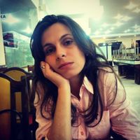 Esta sou eu Andressa Caroline tenho 27 anos :) ahhh tbm sou magrinha gente peso 51 Kg