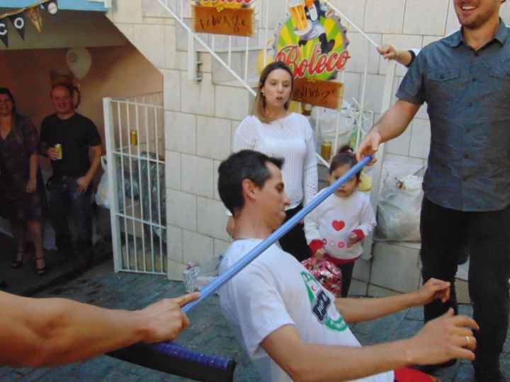 Castigos do noivo - Dança da cordinha na cassoura