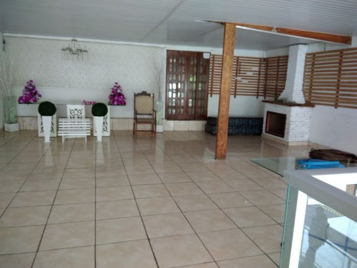 Me troquei perto da porta kkk