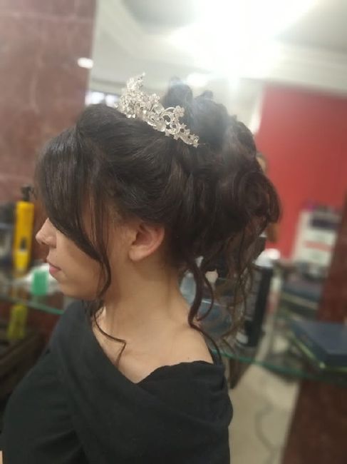 Penteado coque com fios soltos ou tudo preso? 2