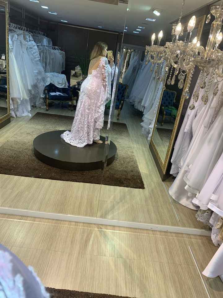 Segunda prova do vestido e escolha dos acessórios 🤍 - 3
