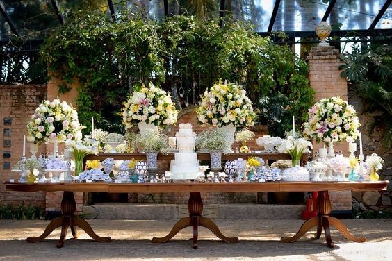 Casamento diurno no sítio - Mesa do bolo...#inspirações 11