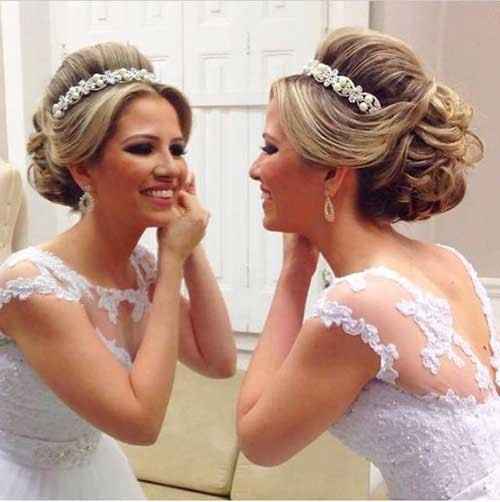 O penteado seria assim