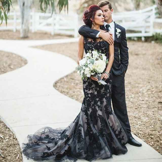 7) Noivas de vestido preto...Sim ou Não?