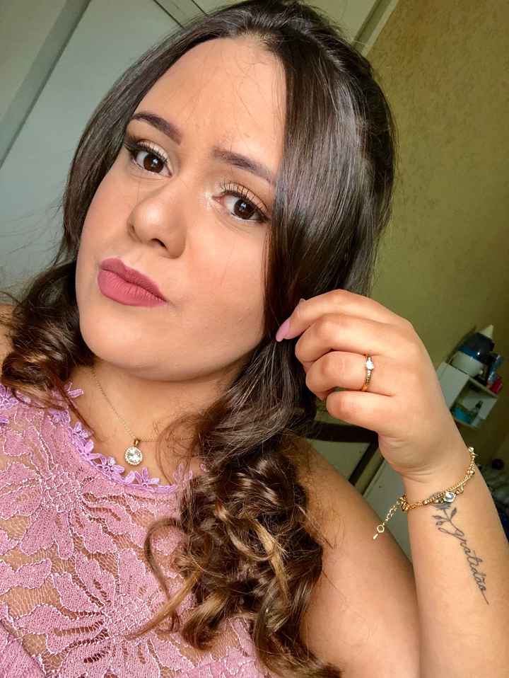 Maquiagem Civil e Cabelo