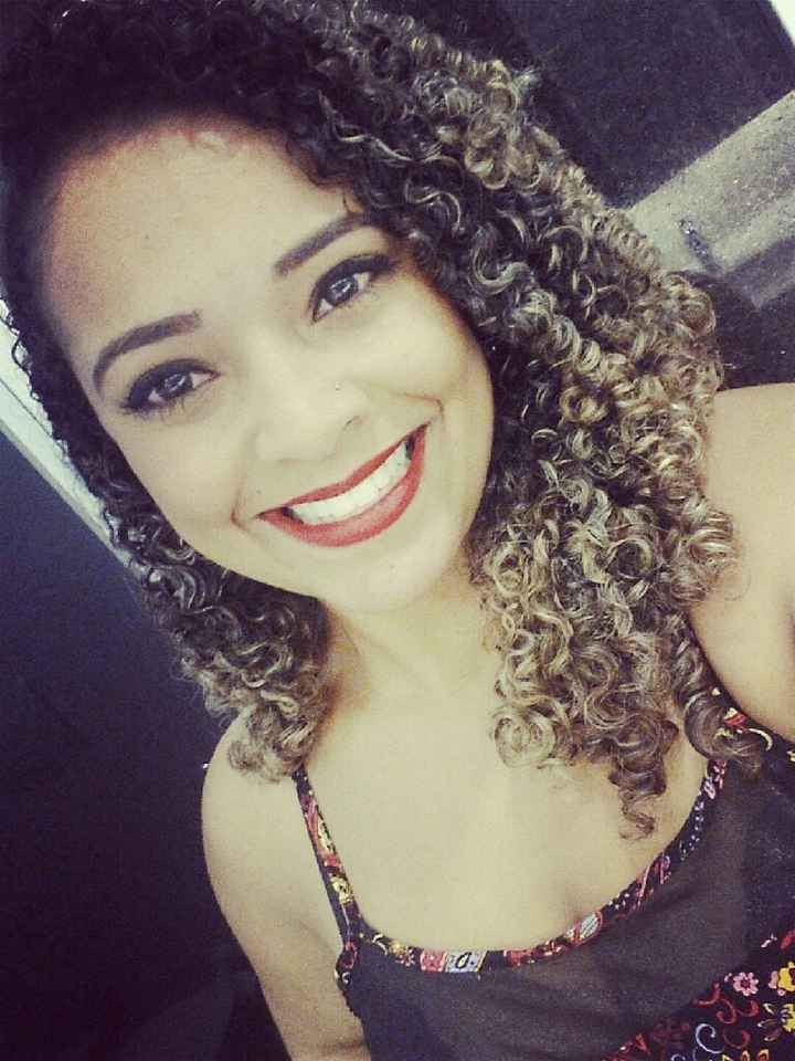 Penteado ideal para cabelos cacheados. - 1