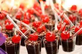 Copinho de chocolate com cereja!