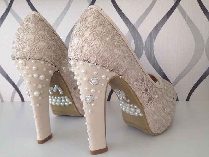 Sapatos de noivas com pedrarias. *--* - 1
