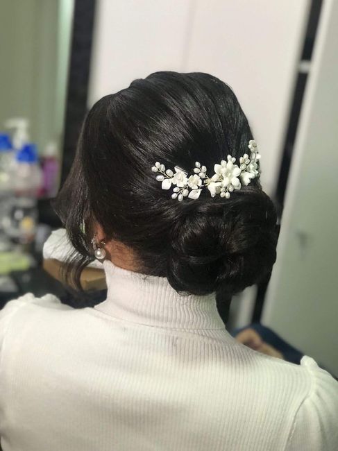 Resultado do teste de maquiagem e penteado. 9