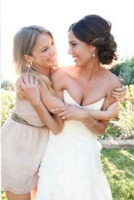 Melhor amiga na prova do vestido