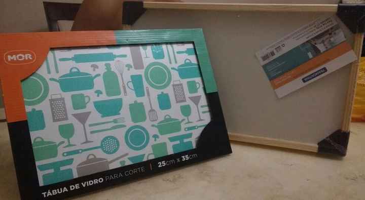 Pequenos mimos para a minha casa (rs tem que ter). A tábua R$ 11,40 e a bandeja para café da manhã R