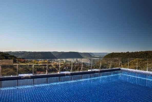 Piscina com vista